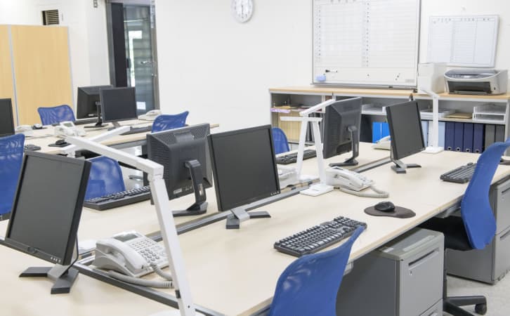 少ない設備で効率よく使えるICT環境